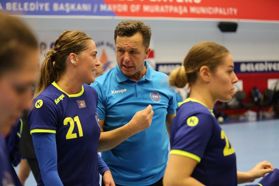 Selektori Agron Shabani ne bisede me Leonora Demaj